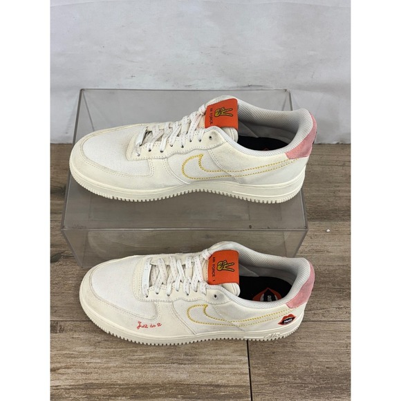Nike Air Force 1 Low "Just Do It" Kiss Logo Beige Women US 9.5 DQ7656 100 - Picture 10 of 10